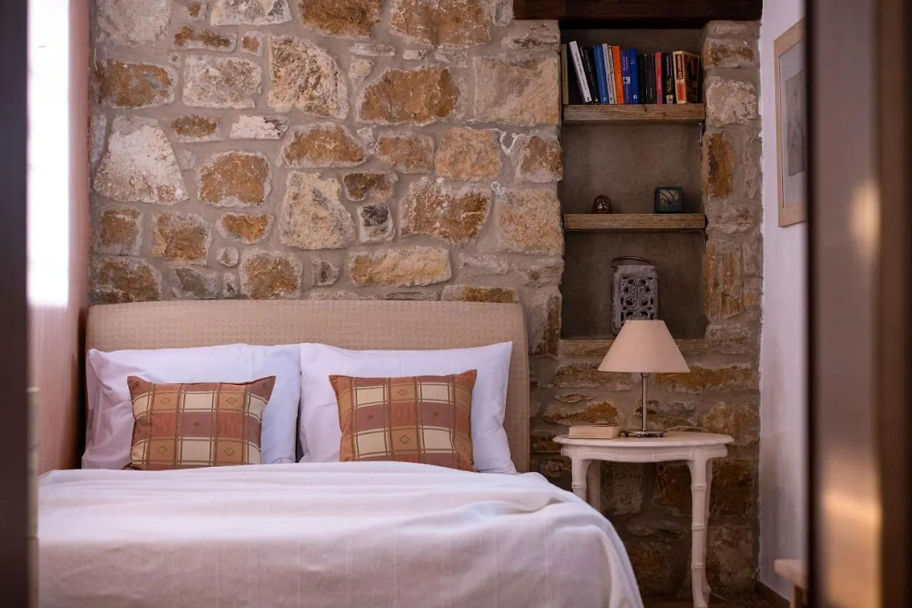 Stone-Home Living Neos Marmaras 0*,